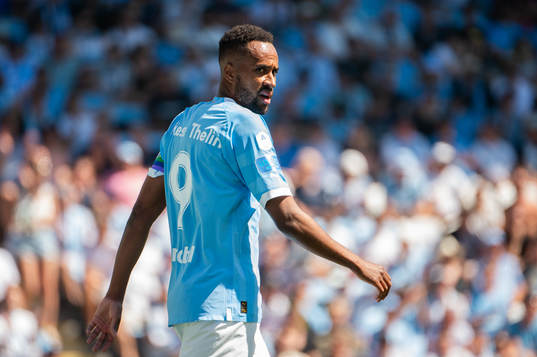 Malmö FFs Isaac Kiese Thelin deppar
