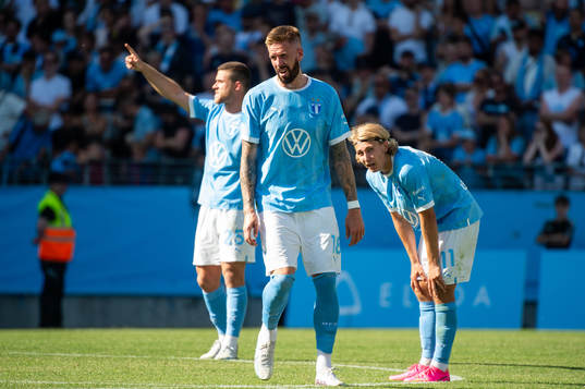 Malmö FFs Pontus Jansson och Sebastian Nanasi deppar