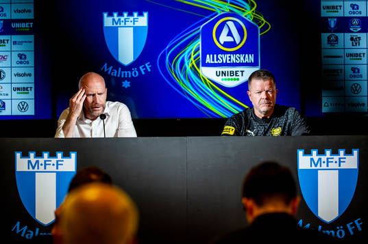 Malmö FFs tränare Henrik Rydström och Mjällbys tränare