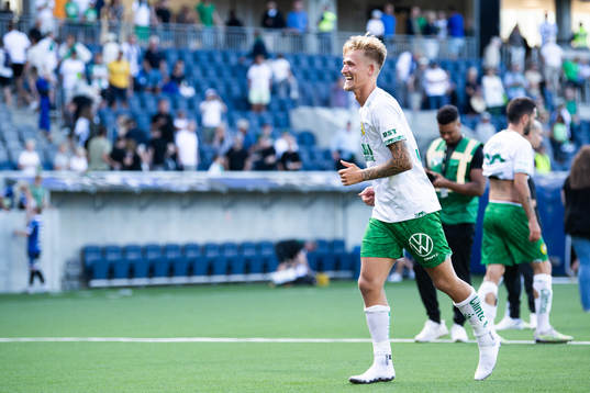 Hammarbys Fredrik Hammar jublar