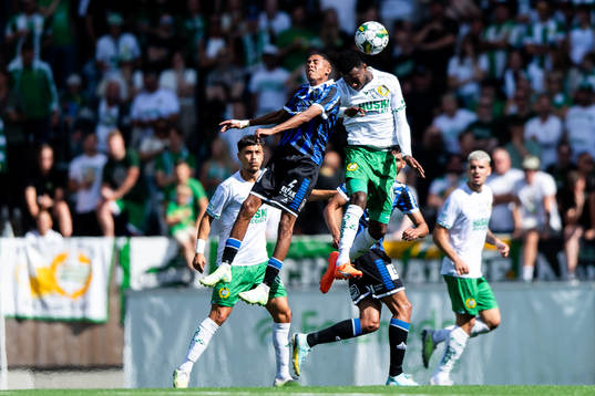 Sirius Tashreeq Matthews och Hammarbys Shaquille Pinas