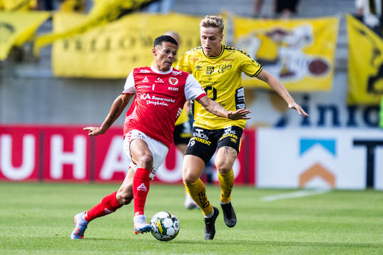 Kalmars Romario Pereira Sipiao och Elfsborgs Jeppe Møldrup