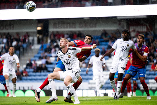 Östersunds Malcolm Stolt och Helsingborgs Amar Muhsin