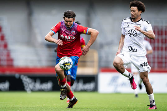 Helsingborgs Wilhelm Loeper och Östersunds Ziad Ghanoum