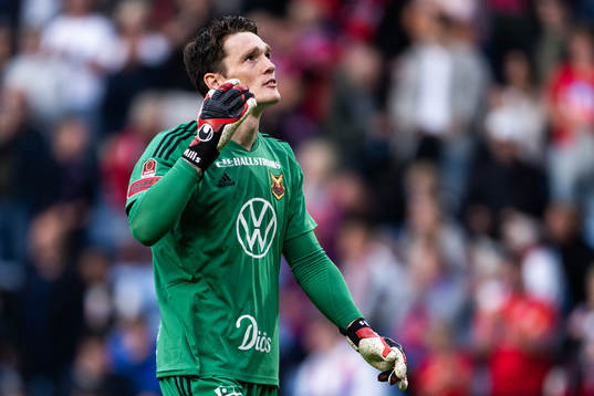 Östersunds målvakt Andrew Robert Mills deppar