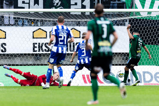 Varbergs Dion Krasniqi gör 0-1 bakom IFK Göteborgs