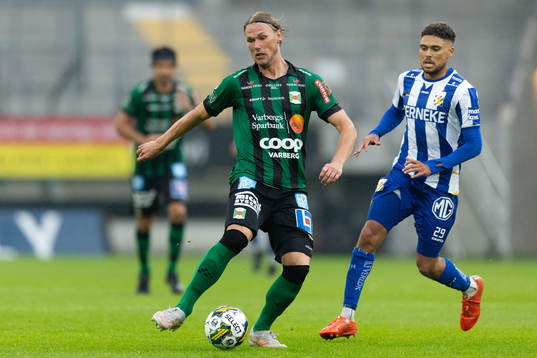 Varbergs Hampus Zackrisson och IFK Göteborgs Thomas Santos