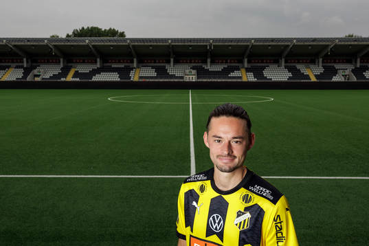 Häckens nyförvärv Amor Layouni