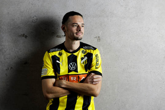 Häckens nyförvärv Amor Layouni