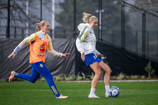 Magdalena Eriksson and Fridolina Rolfö of the Swedish