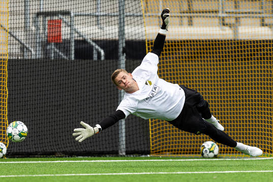 Goalkeeper Johan Brattberg of Häcken