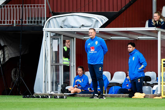 Head coach Martin Qvarmans Möller of Sweden