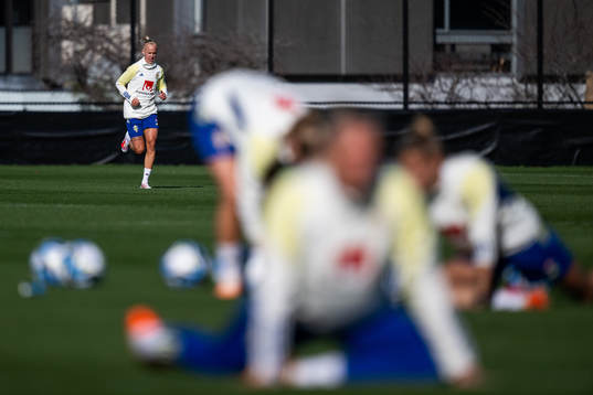Bläddra bland fler bilder av FIFA Women's World Cup 2023, Day -8, Sweden, Training
