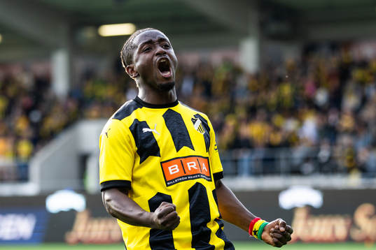 Ibrahim Sadiq of Häcken celebrates