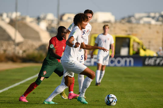 Carlos Borges of Portugal against Vegard Solheim and