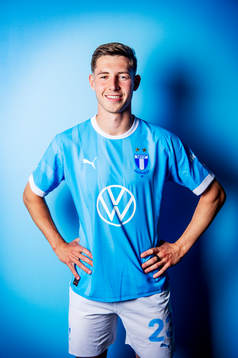 Malmö FF presenterar Lasse Berg Johnsen som ny spelare.