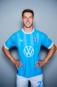Malmö FF presenterar Lasse Berg Johnsen som ny spelare.