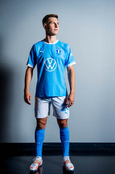 Malmö FF presenterar Lasse Berg Johnsen som ny spelare.