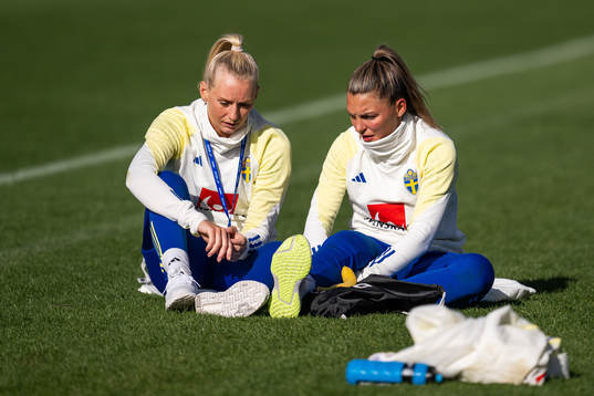 Stina Blackstenius and Johanna Rytting Kaneryd of the