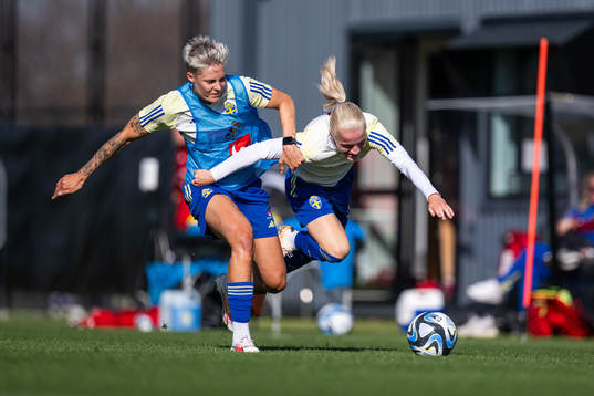 Lina Hurtig and Anna Sandberg of the Swedish women's