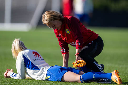 Sofia Jakobsson and physio Annica Näsmark of the Swedish