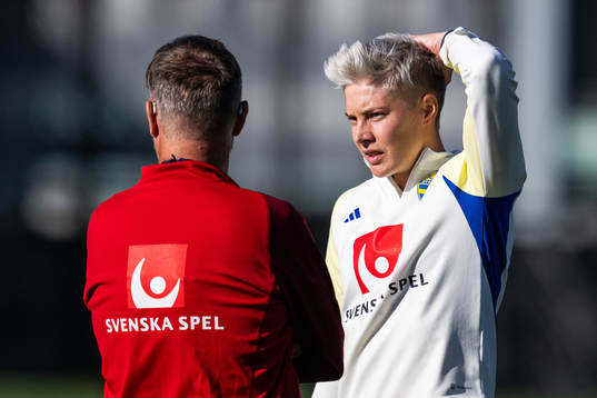 Head coach Peter Gerhardsson and Lina Hurtig of the Swedish
