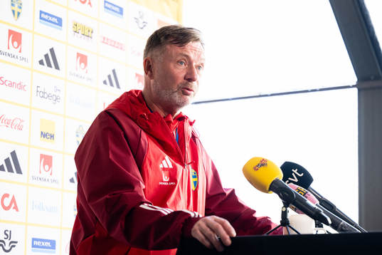 Head coach Peter Gerhardsson of the Swedish women's
