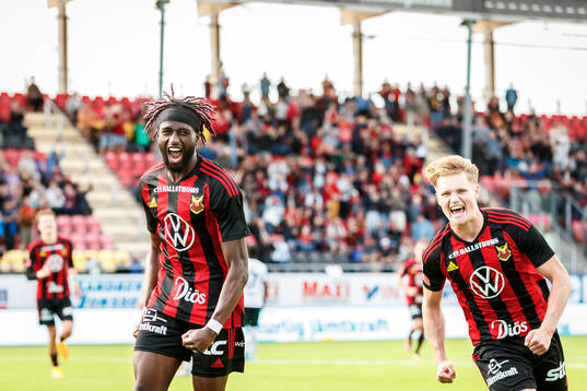 Östersunds Mansour Sinyan jublar