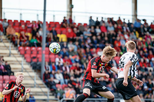Östersunds Sebastian Karlsson Grach gör 3-0