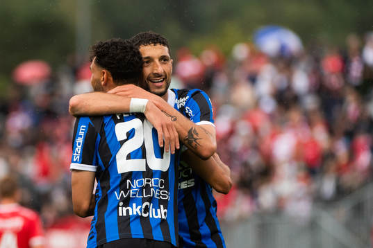 Sirius Joakim Persson och Wessam Abou Ali jublar