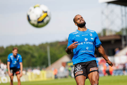 Halmstads Phil Ofosu-Ayeh deppar