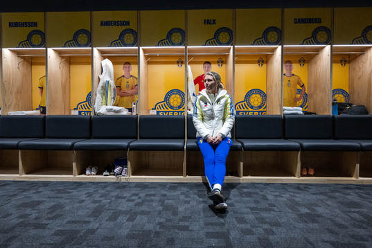 Goalkeeper Jennifer Falk in the changing room