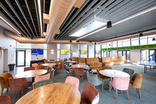 The eating and social area