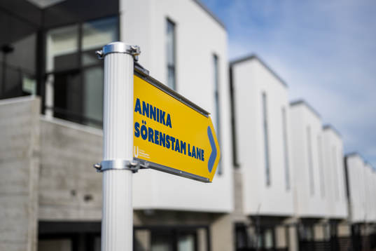 A road sign which reads ”Annika Sörenstam Lane” (named