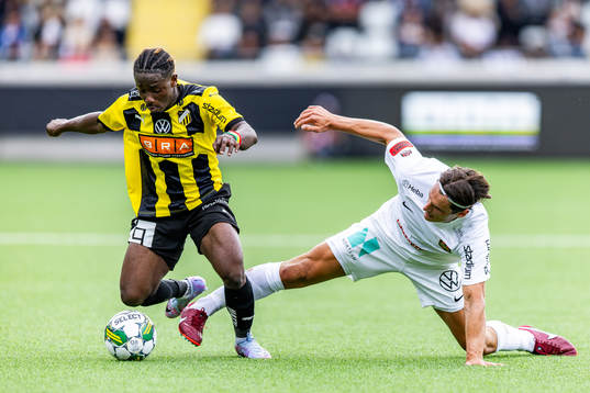 Häckens Ibrahim Sadiq och Brommapojkarnas Kevin Ackermann
