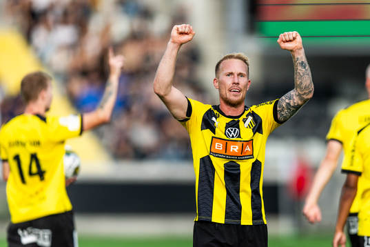 Häckens Mikkel Rygaard Jensen jublar
