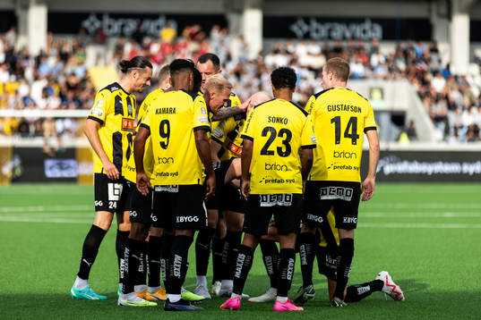 Häckens Mikkel Rygaard Jensen jublar