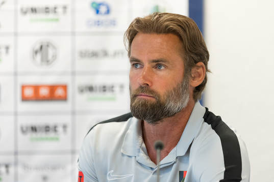 Brommapojkarnas tränare Olof Mellberg på presskonferensen