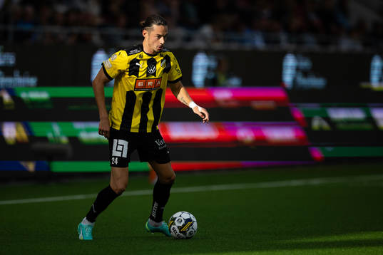 Häckens Amor Layouni