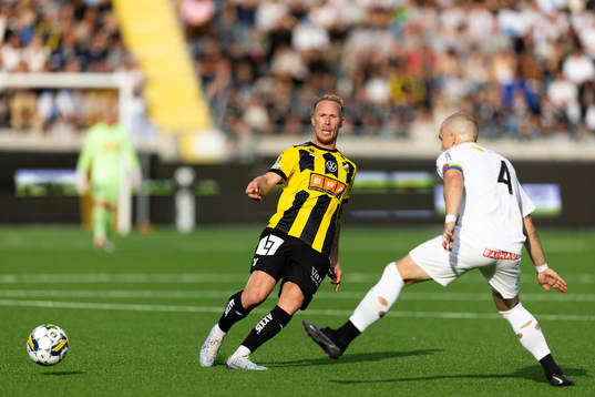 Häckens Mikkel Rygaard Jensen och Brommapojkarnas Amadeus