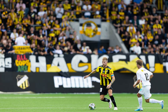 Häckens Samuel Gustafson och Brommapojkarnas Wilmer Odefalk
