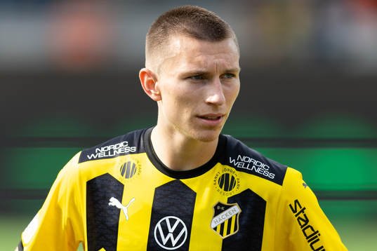 Häckens Kristoffer Lund Hansen på line up innan