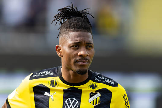 Häckens Franklin Degaulle Tebo Uchenna på line up innan