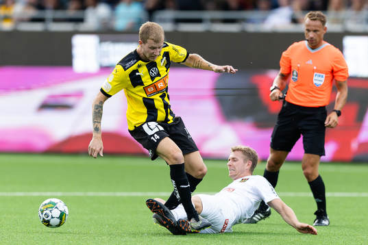 Häckens Simon Gustafson och Brommapojkarnas Ludvig Fritzson