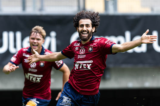 Örgrytes Isak Dahlqvist och Hady Saleh Karim jublar