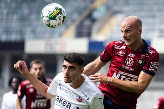 Helsingborgs Amar Muhsin och Örgrytes Jonathan Drott