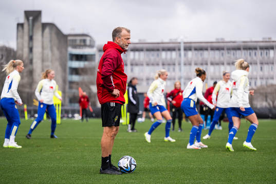 Physiotherapist Pontus Ekblom of the Swedish women's