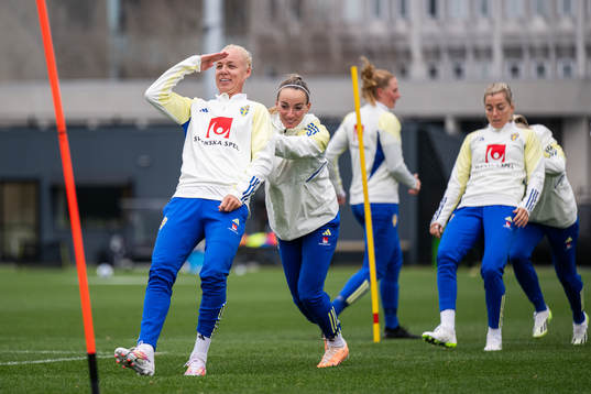 Caroline Seger and Kosovare Asllani of the Swedish women's