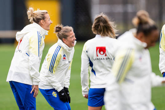 Nathalie Björn and Filippa Angeldahl of the Swedish
