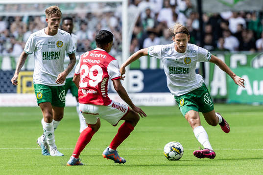 Kalmars Romario Pereira Sipiao och Markus Karlsson